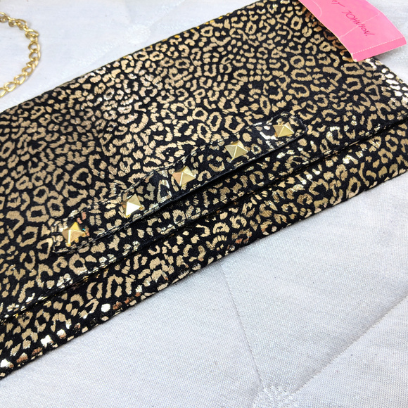 🆕 BETSEY JOHNSON Cheetah Zafari Envelope Clutch - Picture 4 of 6